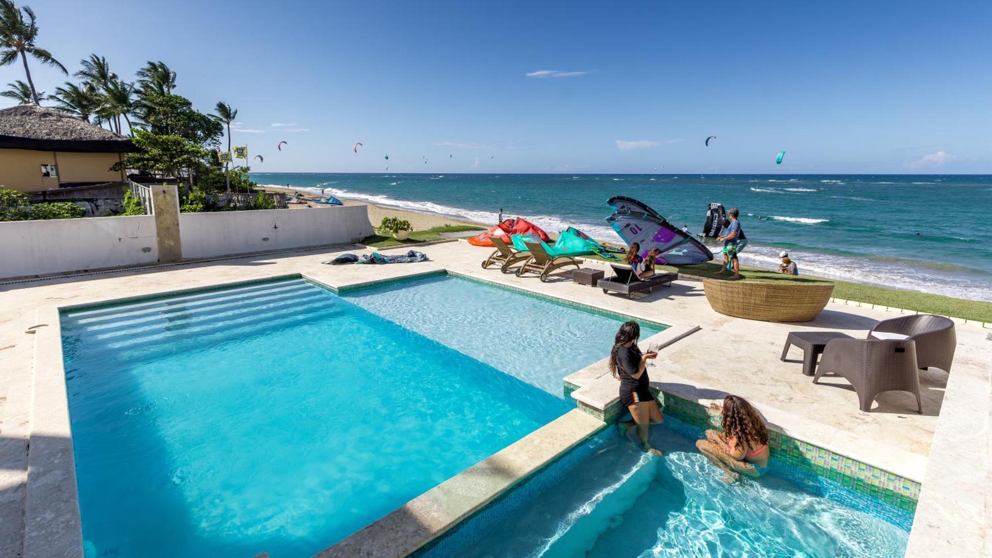 كاباريتي Watermark Luxury Oceanfront Residences المظهر الخارجي الصورة