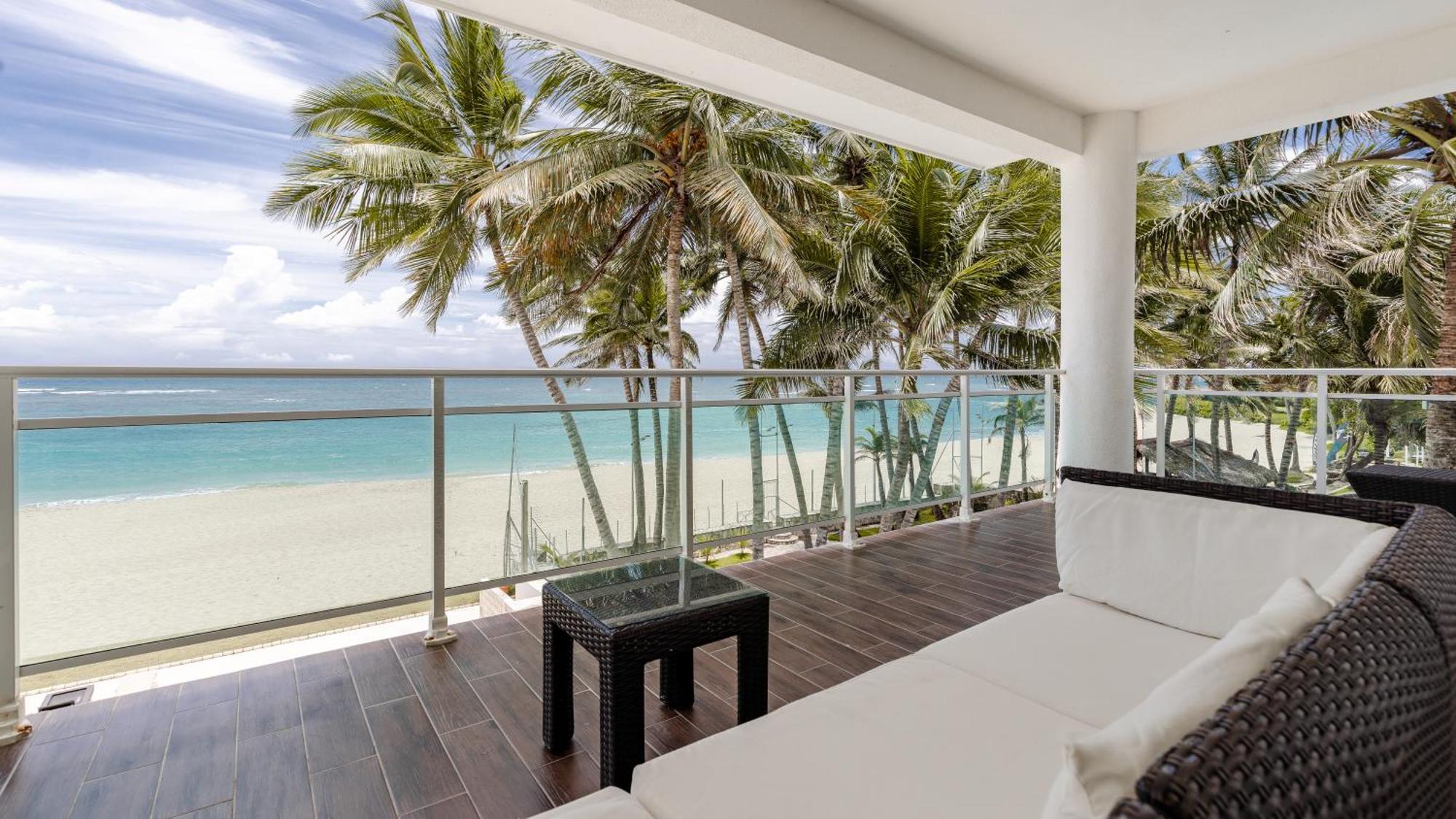 كاباريتي Watermark Luxury Oceanfront Residences المظهر الخارجي الصورة