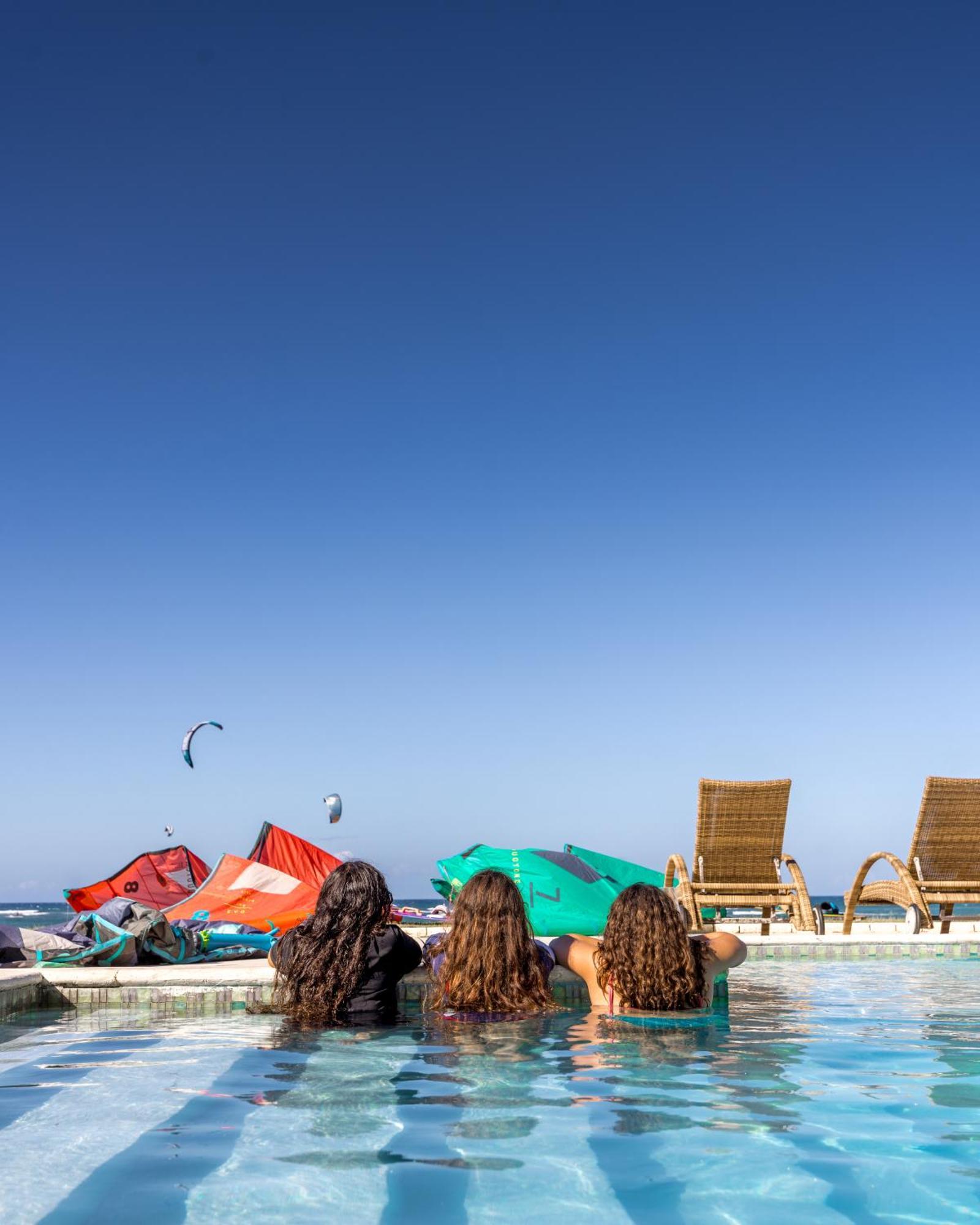 كاباريتي Watermark Luxury Oceanfront Residences المظهر الخارجي الصورة