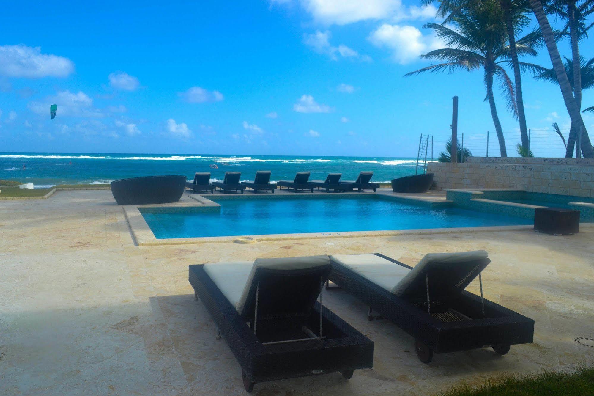 كاباريتي Watermark Luxury Oceanfront Residences المظهر الخارجي الصورة