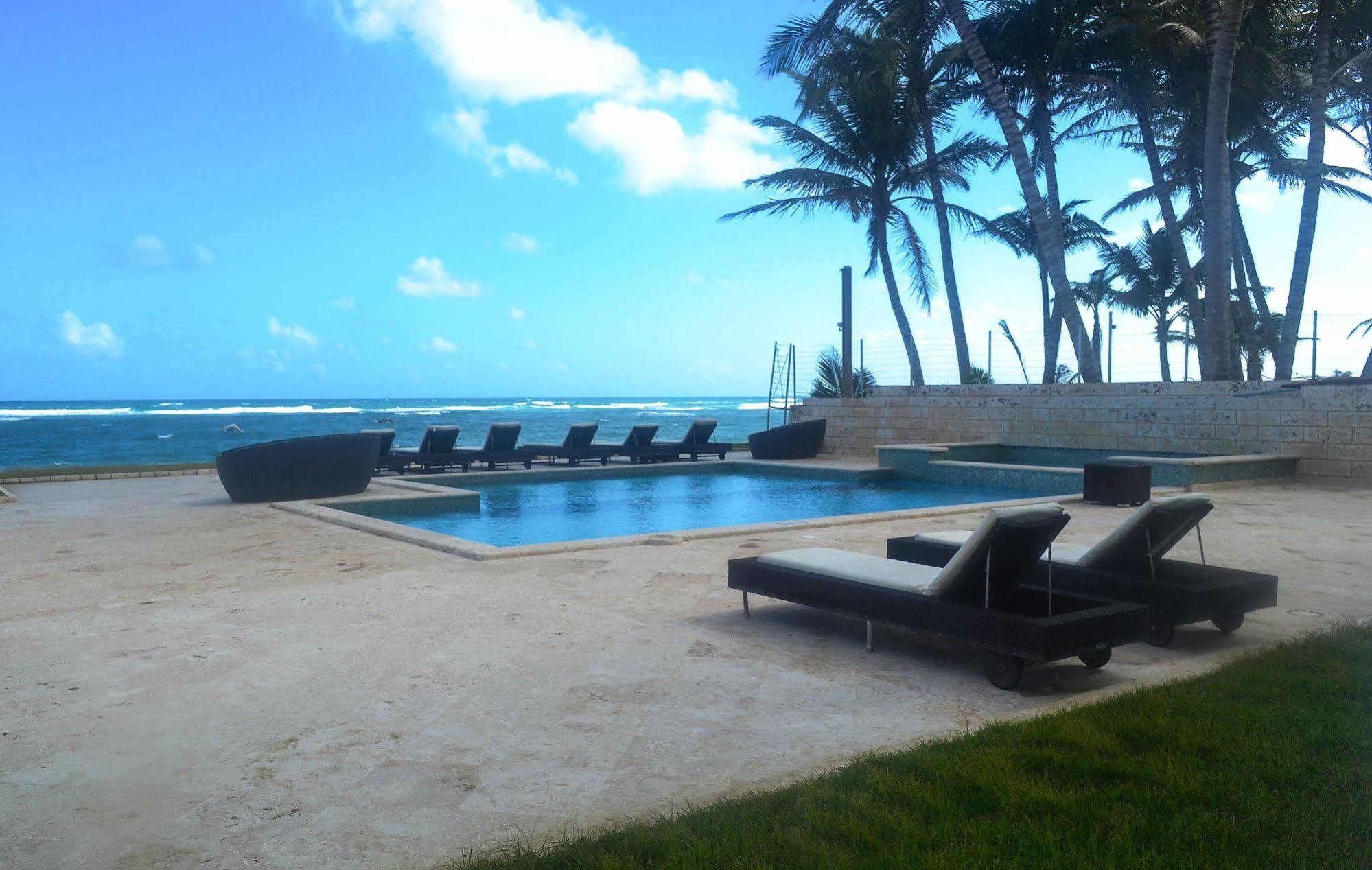 كاباريتي Watermark Luxury Oceanfront Residences المظهر الخارجي الصورة